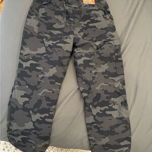 Weatherproof Kids Black and Gray Camo Joggers NWT